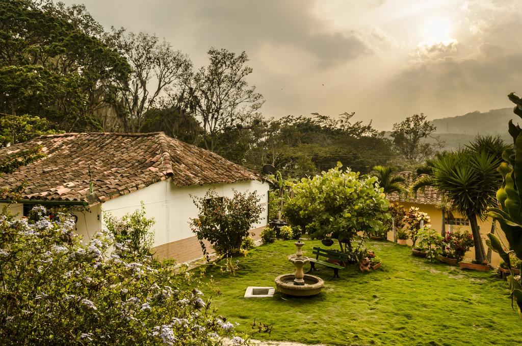 Finca Sol Y Luna San Gil Esterno foto